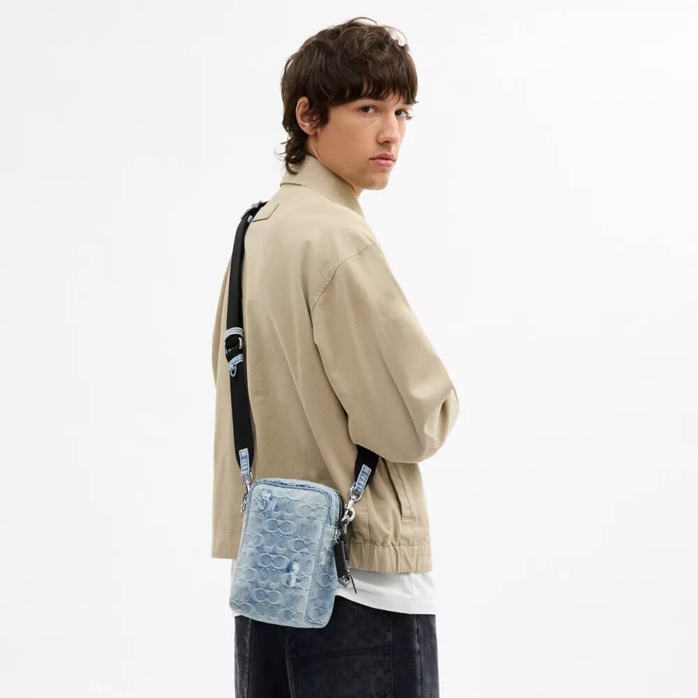 Tristan-crossbodytas 14 in geliefd Signature-denim met bedels