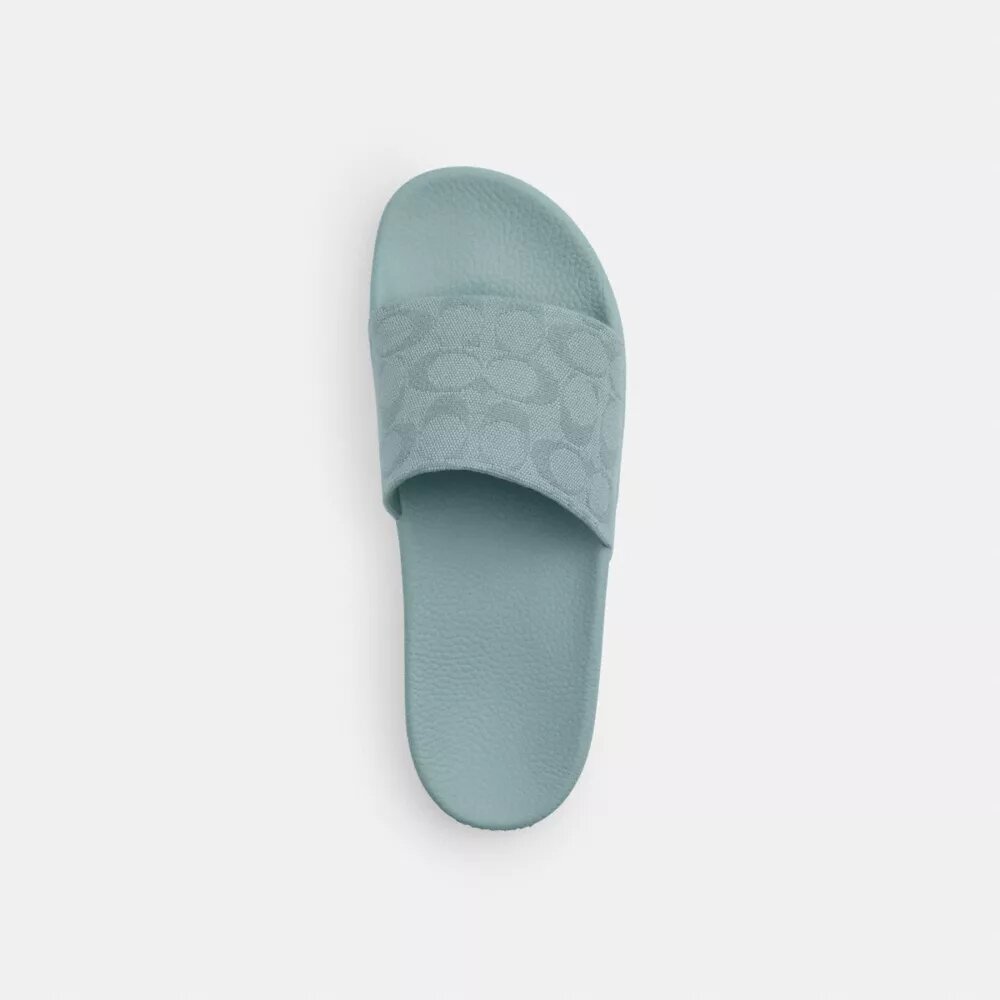 Udele Sportslippers van ons kenmerkende jacquardcanvas Signature Canvas