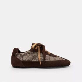 Zachte sneakers in kenmerkend jacquard