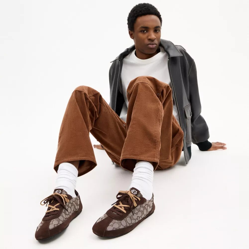 Zachte sneakers in kenmerkend jacquard